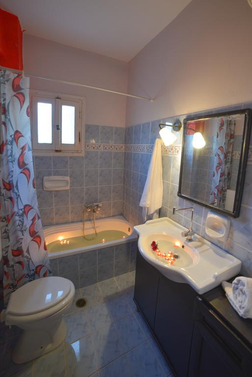 Giannis And Fridas Garden Apartment Sidari  Ruang foto
